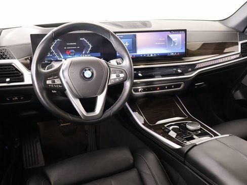 Certified 2024 BMW X5 xDrive40i w/ Premium Package image 2