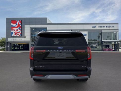 New 2026 Ford Expedition Max Platinum w/ Driver's Package image 5