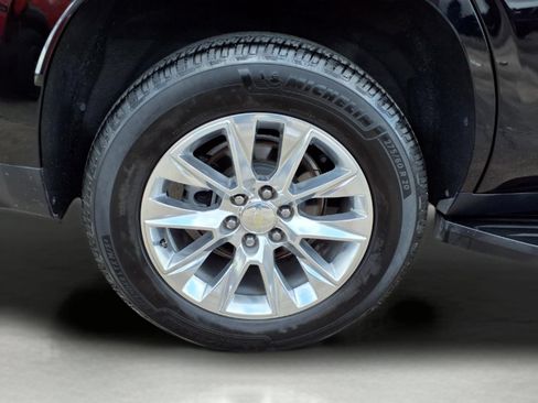 Used 2021 Chevrolet Tahoe Premier w/ Premium Package RWD image 9