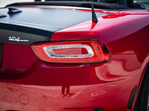 Used 2020 FIAT 124 Spider Abarth w/ Convenience Group image 66
