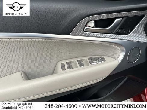 Used 2022 Genesis G70 3.3T w/ Sport Advanced Package image 18