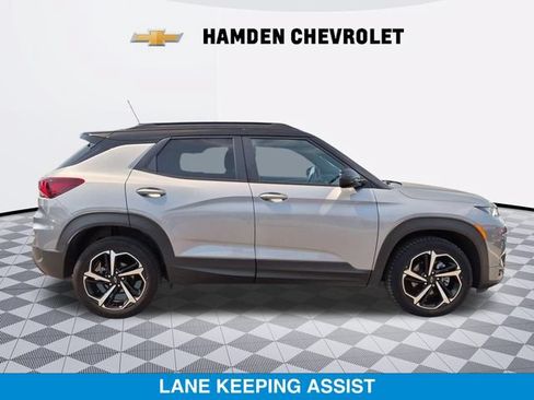 Used 2023 Chevrolet TrailBlazer RS AWD/4WD image 2