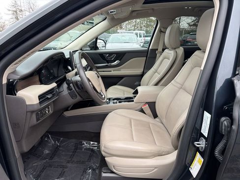 Certified 2022 Lincoln Corsair Reserve w/ Equipment Group 201A image 11