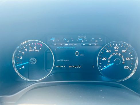 Used 2016 Ford F150 Lariat w/ Equipment Group 502A Luxury AWD/4WD image 22