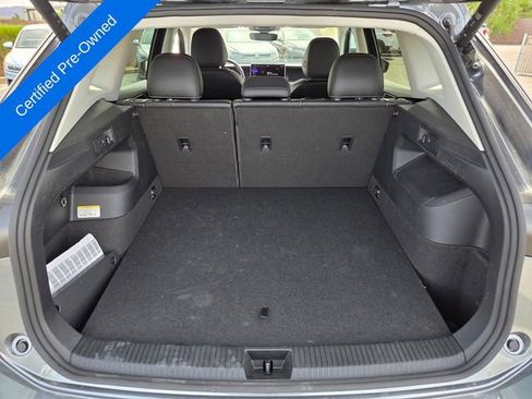 Certified 2025 Volkswagen Tiguan SE FWD image 13