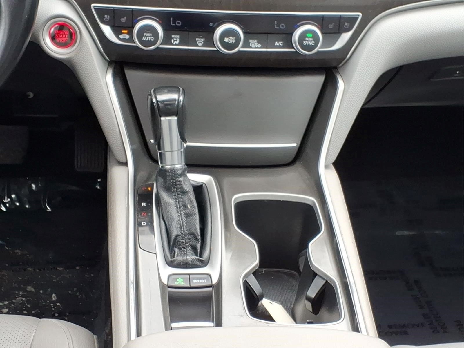 Used 2018 Honda Accord Touring image 18