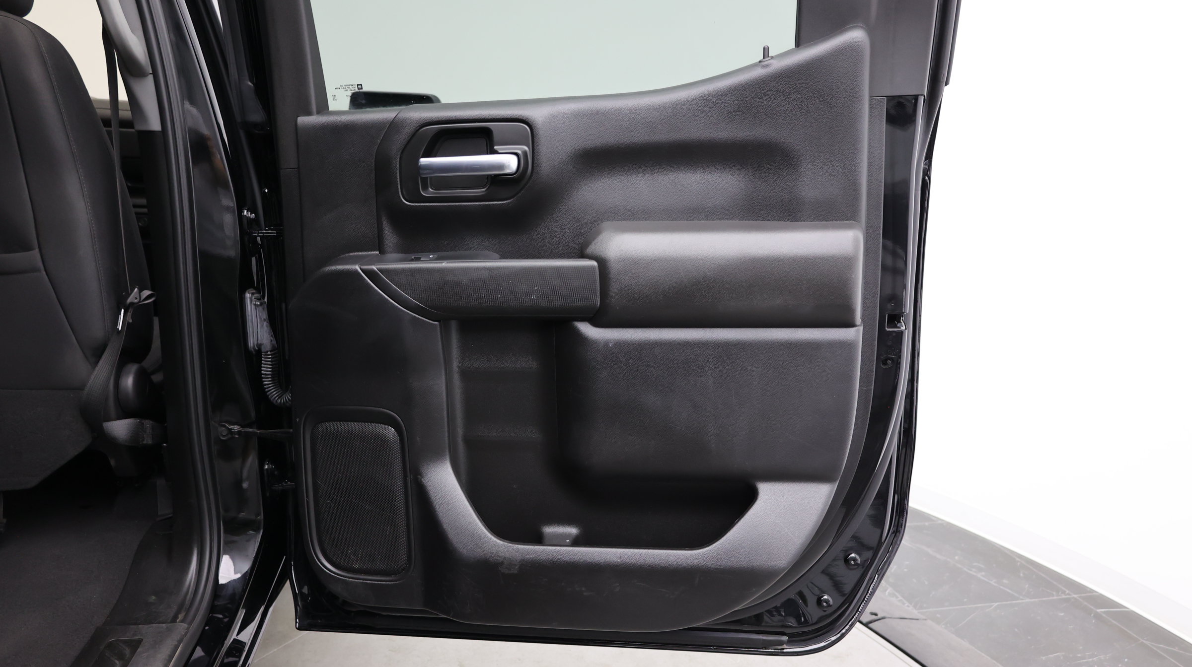Used 2023 Chevrolet Silverado 1500 Custom AWD/4WD image 40