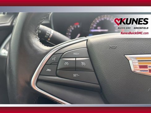 Used 2018 Cadillac XT5 Luxury w/ Driver Awareness Package image 23