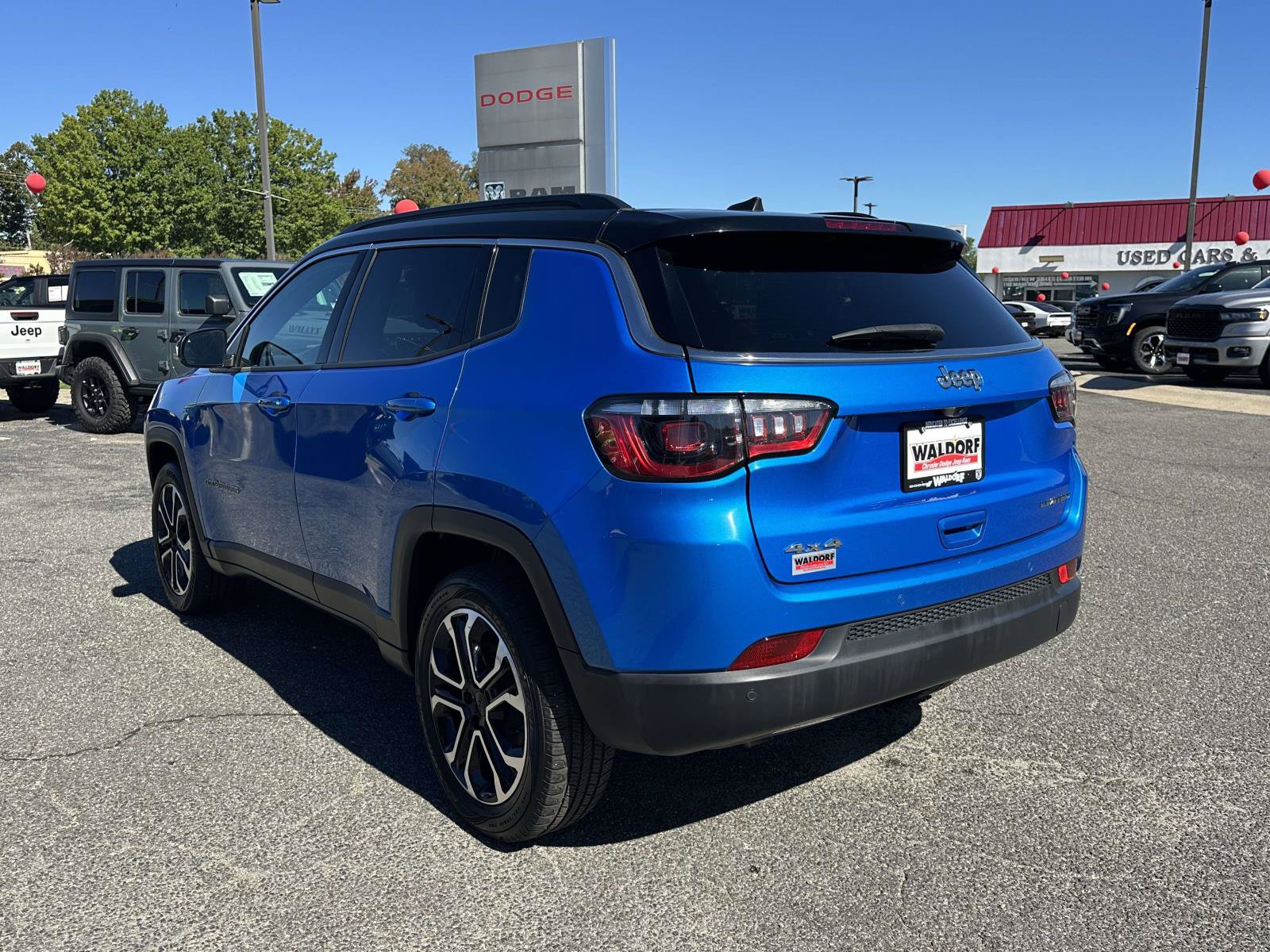 Used 2024 Jeep Compass Limited AWD/4WD image 5