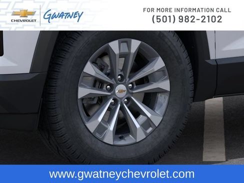 New 2026 Chevrolet Equinox LT w/ Safety and Technology Package FWD image 9