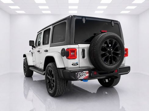 Used 2023 Jeep Wrangler Unlimited Sahara AWD/4WD image 6