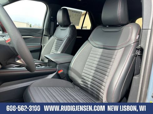 Used 2026 Ford Explorer ST-Line AWD/4WD image 15