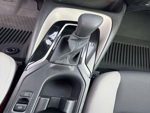 Used 2025 Toyota Corolla LE image 25