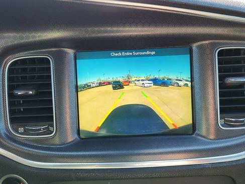 Used 2018 Dodge Charger SXT Plus image 18