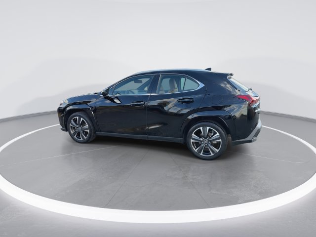 Used 2023 Lexus UX 250h AWD w/ Premium Package image 5