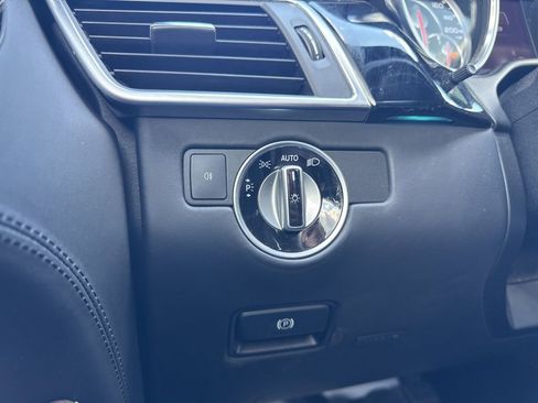 Used 2015 Mercedes-Benz GL 63 AMG 4MATIC image 28