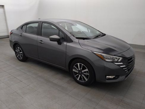 Used 2025 Nissan Versa SV FWD image 11