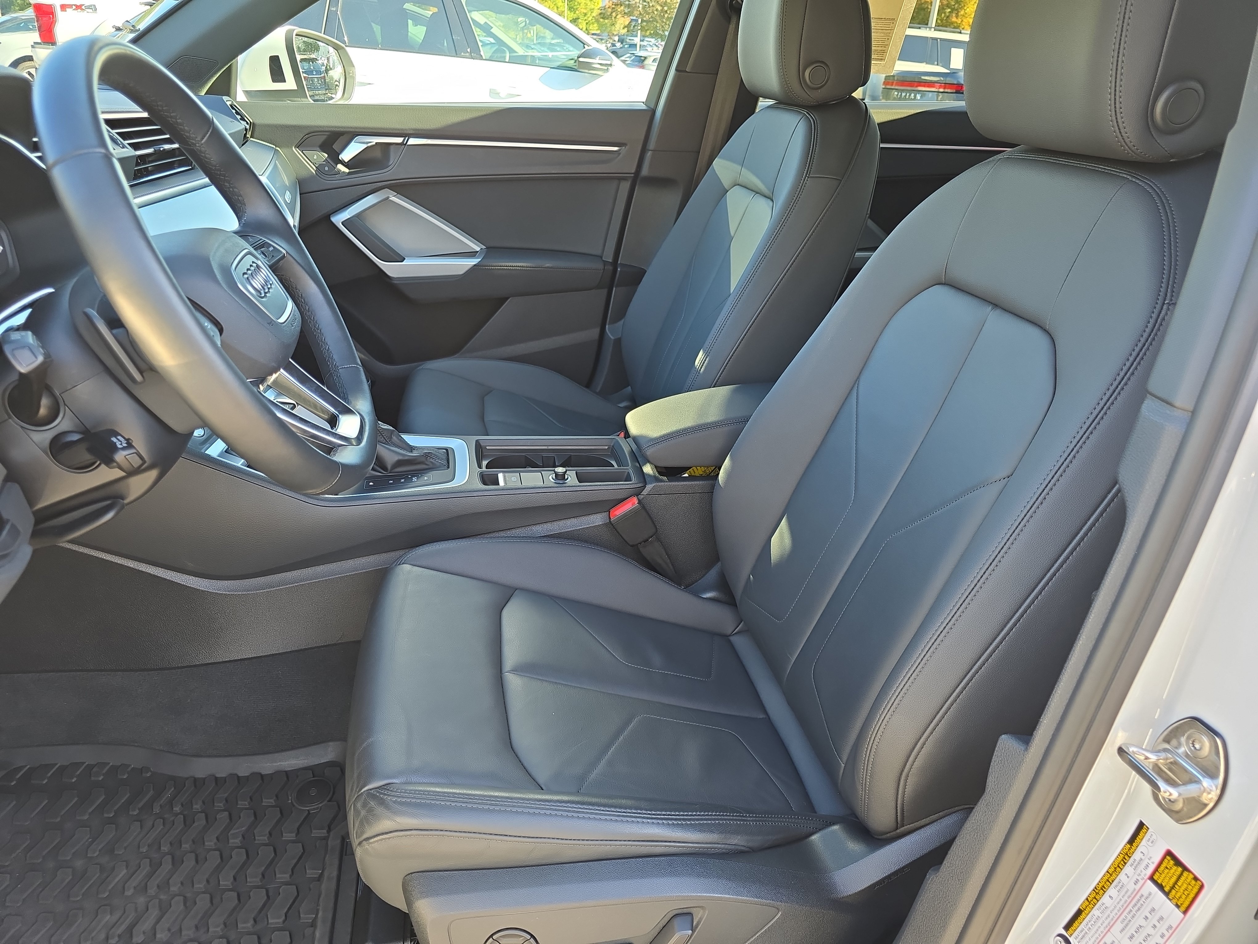 Used 2023 Audi Q3 2.0T Premium Plus w/ Premium Plus Package AWD/4WD image 15