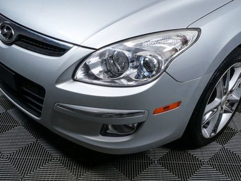 Used 2010 Hyundai Elantra SE image 32