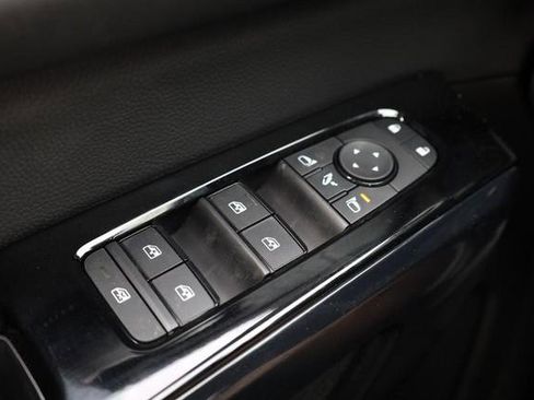 New 2026 Nissan Pathfinder Platinum image 22