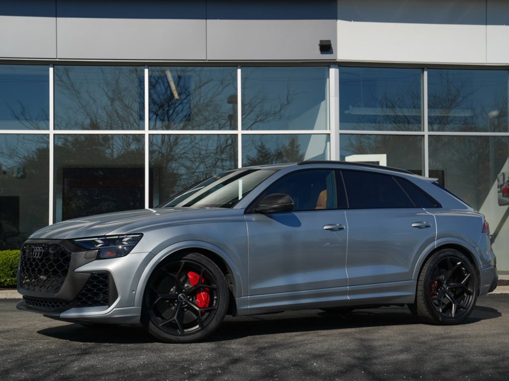 Used 2025 Audi RS Q8 performance AWD/4WD image 1