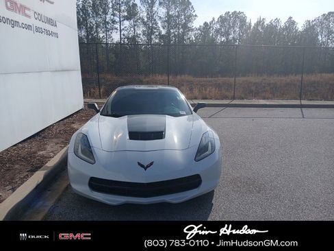 Used 2019 Chevrolet Corvette Stingray Coupe w/ Carbon Flash Badge Package image 9