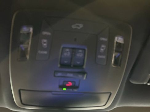 New 2026 Toyota Sienna Platinum image 14