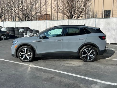 Used 2023 Volkswagen ID.4 Pro S image 4