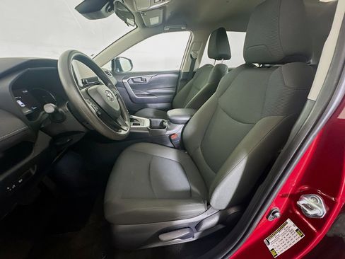 Used 2024 Toyota RAV4 LE image 13