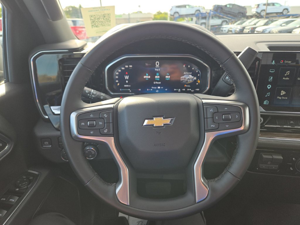 Used 2026 Chevrolet Silverado 1500 LT AWD/4WD image 13