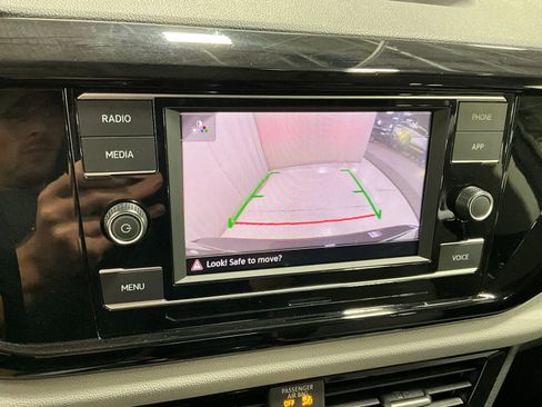 Used 2024 Volkswagen Taos S image 19