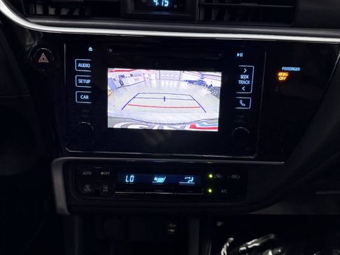 Used 2019 Toyota Corolla LE FWD image 28