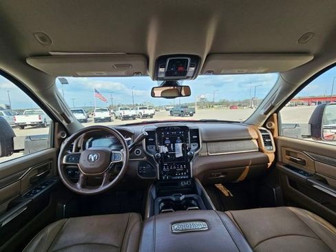 Used 2024 RAM 3500 Limited image 12