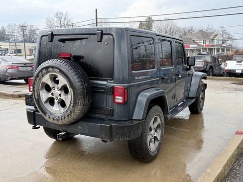Used 2017 Jeep Wrangler Unlimited Sahara w/ Connectivity Group image 6