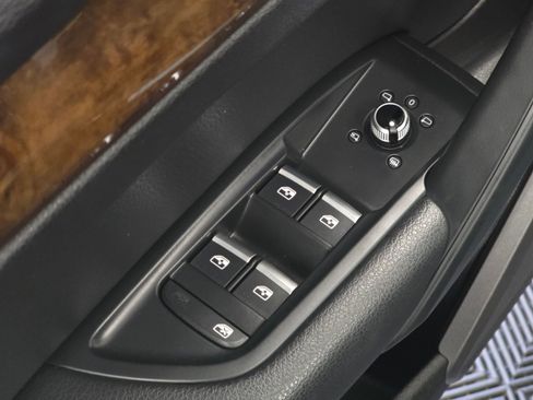 Used 2018 Audi Q5 2.0T Premium Plus w/ Premium Plus Package image 37