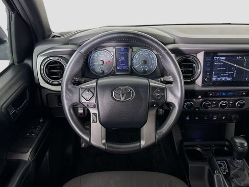 Used 2016 Toyota Tacoma SR5 AWD/4WD image 21