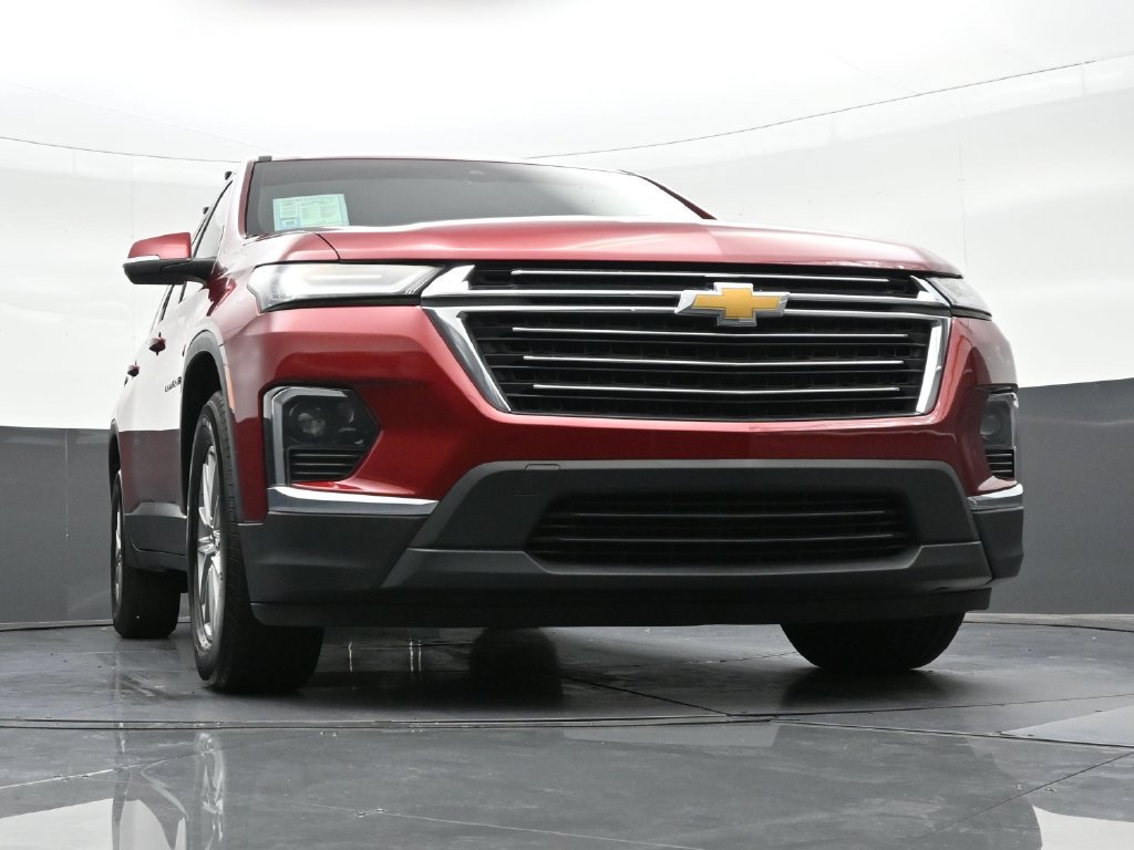 Used 2022 Chevrolet Traverse LT FWD image 32