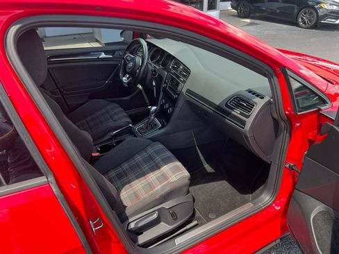 Used 2016 Volkswagen GTI S w/ Lighting Package (SEL) FWD image 9