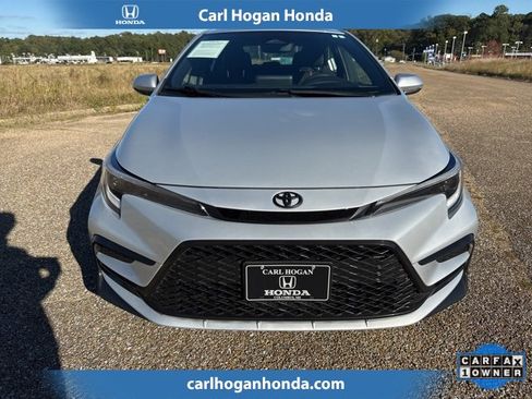 Used 2024 Toyota Corolla SE image 6