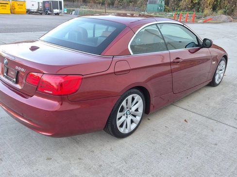 Used 2013 BMW 328i Convertible image 7