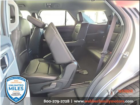Used 2024 Ford Explorer XLT w/ Equipment Group 202A AWD/4WD image 16