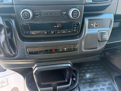 Used 2023 RAM ProMaster 2500 image 20