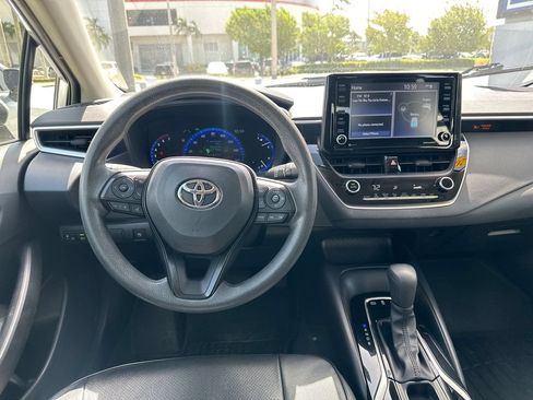 Used 2022 Toyota Corolla LE FWD image 26