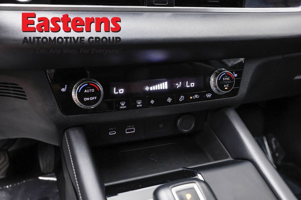 Used 2024 Mitsubishi Outlander SE AWD/4WD image 19