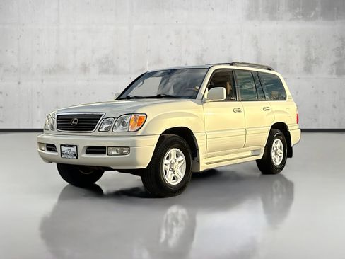 Used 2000 Lexus LX 470 4WD image 3