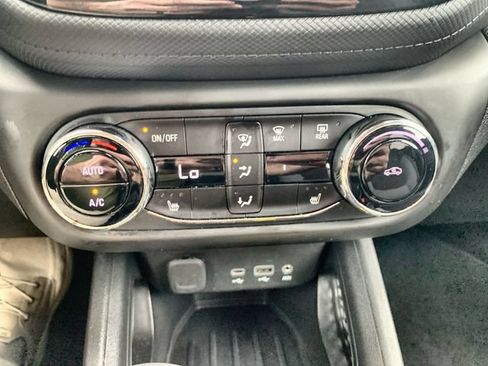 Certified 2023 Chevrolet TrailBlazer LT w/ Convenience Package AWD/4WD image 17