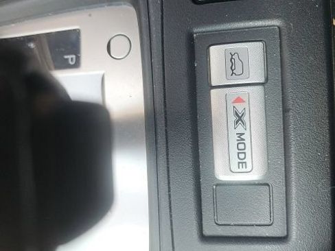 Used 2018 Subaru Forester 2.5i Limited AWD/4WD image 13