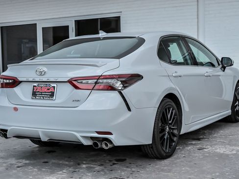Used 2023 Toyota Camry XSE FWD image 11