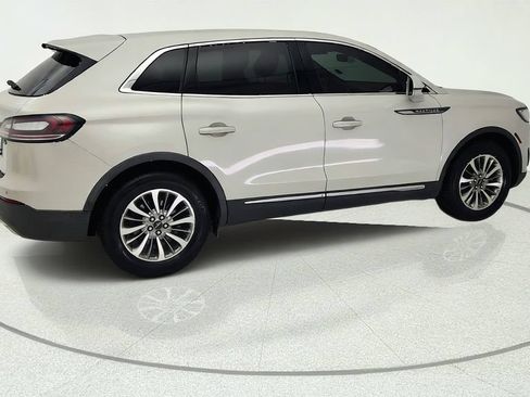 Used 2020 Lincoln Nautilus FWD w/ Equipment Group 101A image 7