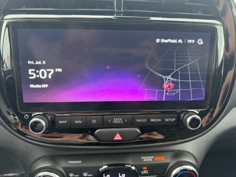 Used 2024 Kia Soul S FWD image 18